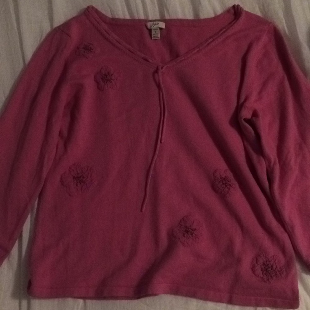 LIKE NEW PINK SWEATER
